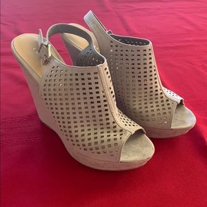 Light tope Chinese laundry Wedge shoes